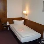 Heidehotel Herrenbruecke מלון 3*