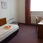 מלון Heidehotel Herrenbruecke